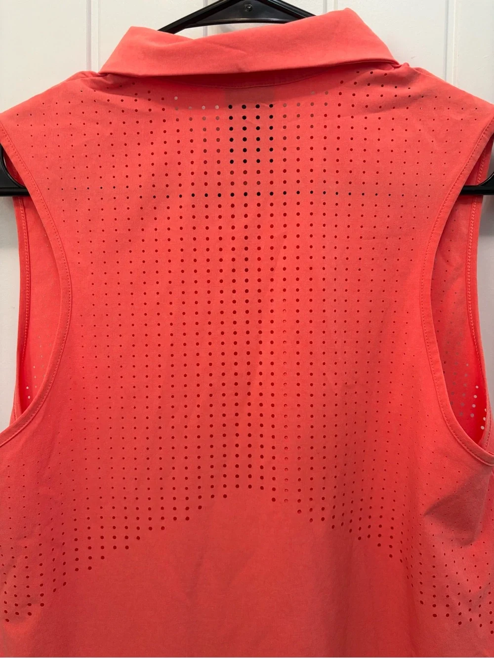 Nike Dri-Fit Flex Ace Sleeveless Golf Polo. Size Large. Coral color